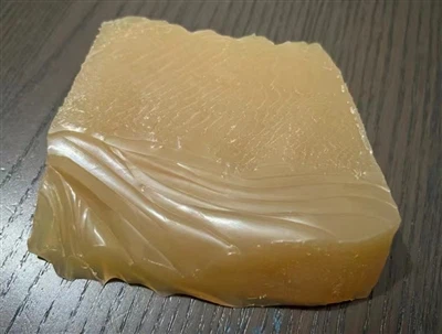 Hydrogenovaný nitrilbutadienový kaučuk (HNBR) vs. Fluoroelastomer (FKM)